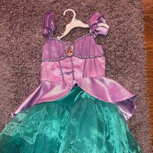 Costume dress